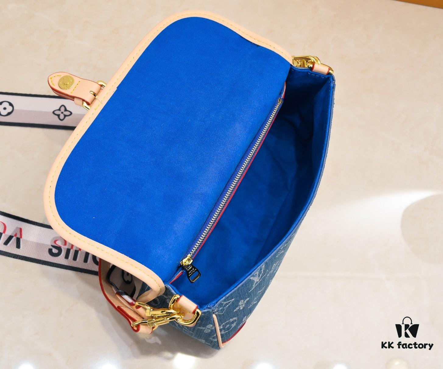 M46386 M45985 Denim Baguette Diane Handbag