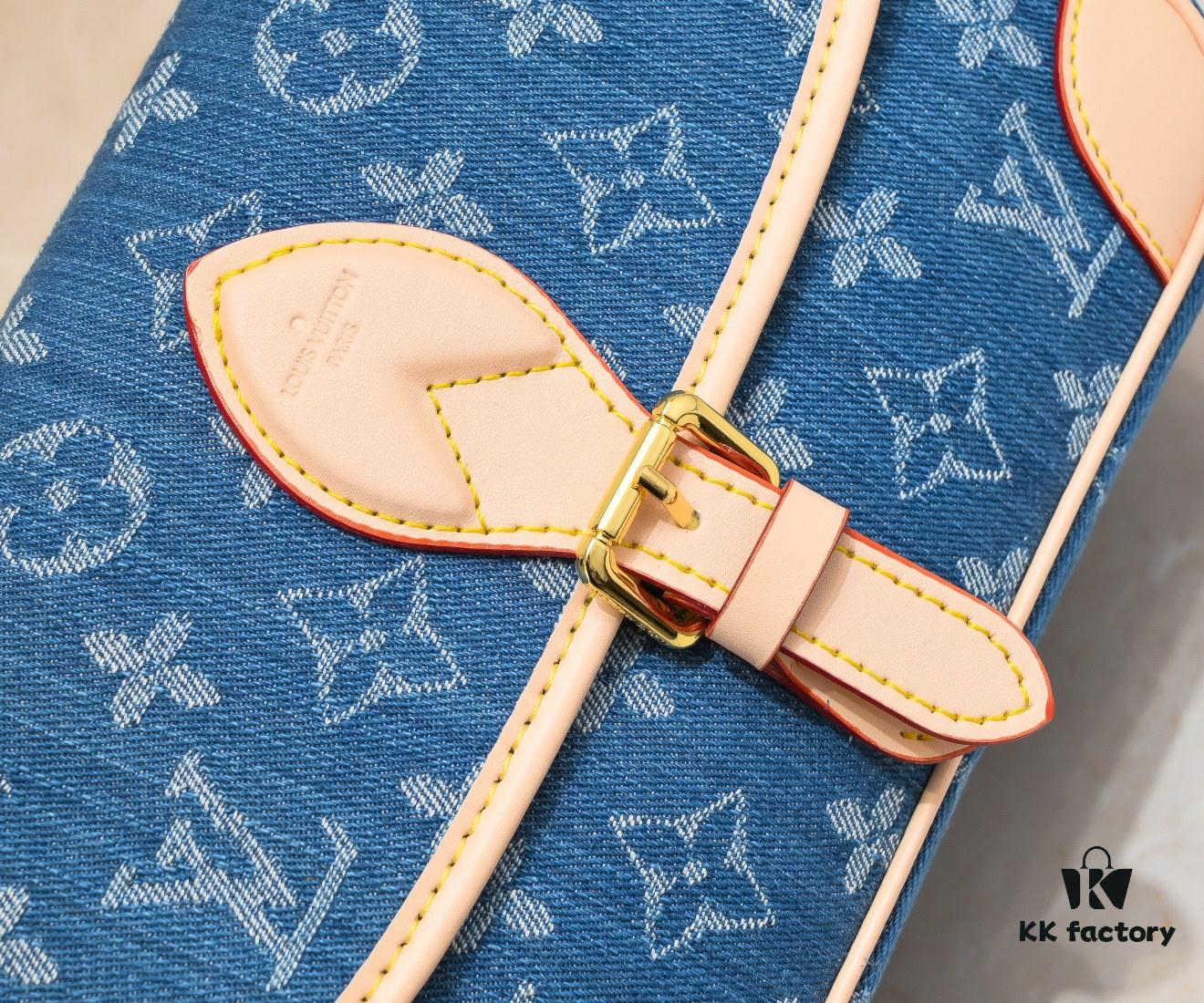 M46386 M45985 Denim Baguette Diane Handbag