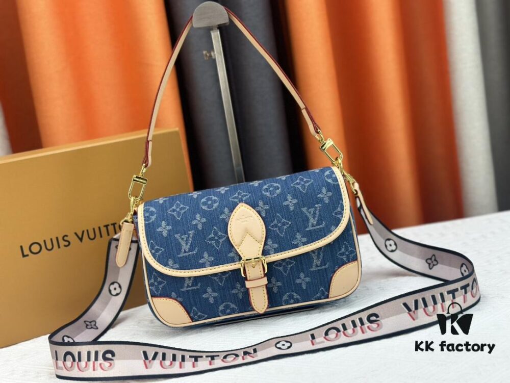 M46386 M45985 Denim Baguette Series New Diane Handbag