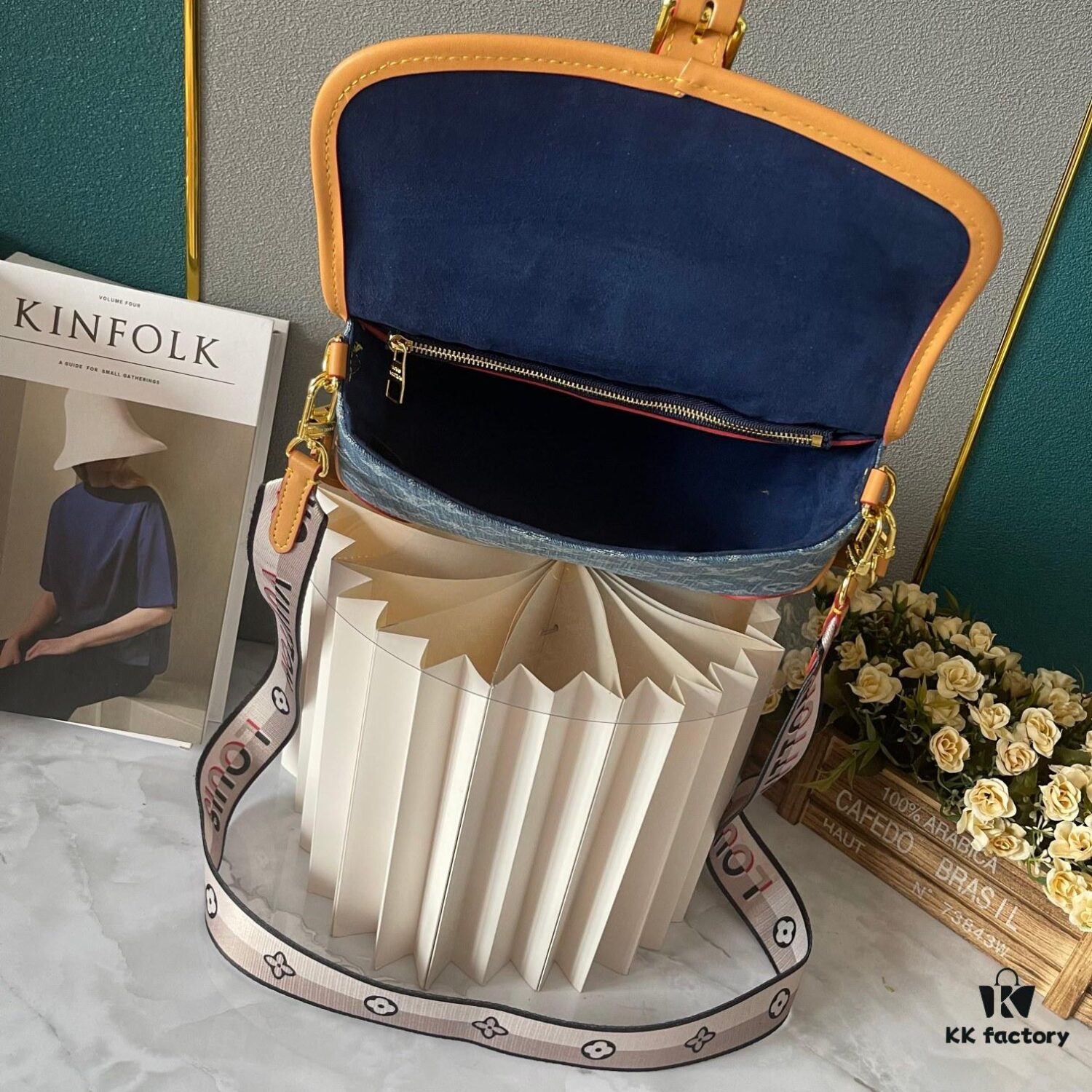 Upgraded 180 M46386 M45985 Denim Baguette Series New Diane Handbag