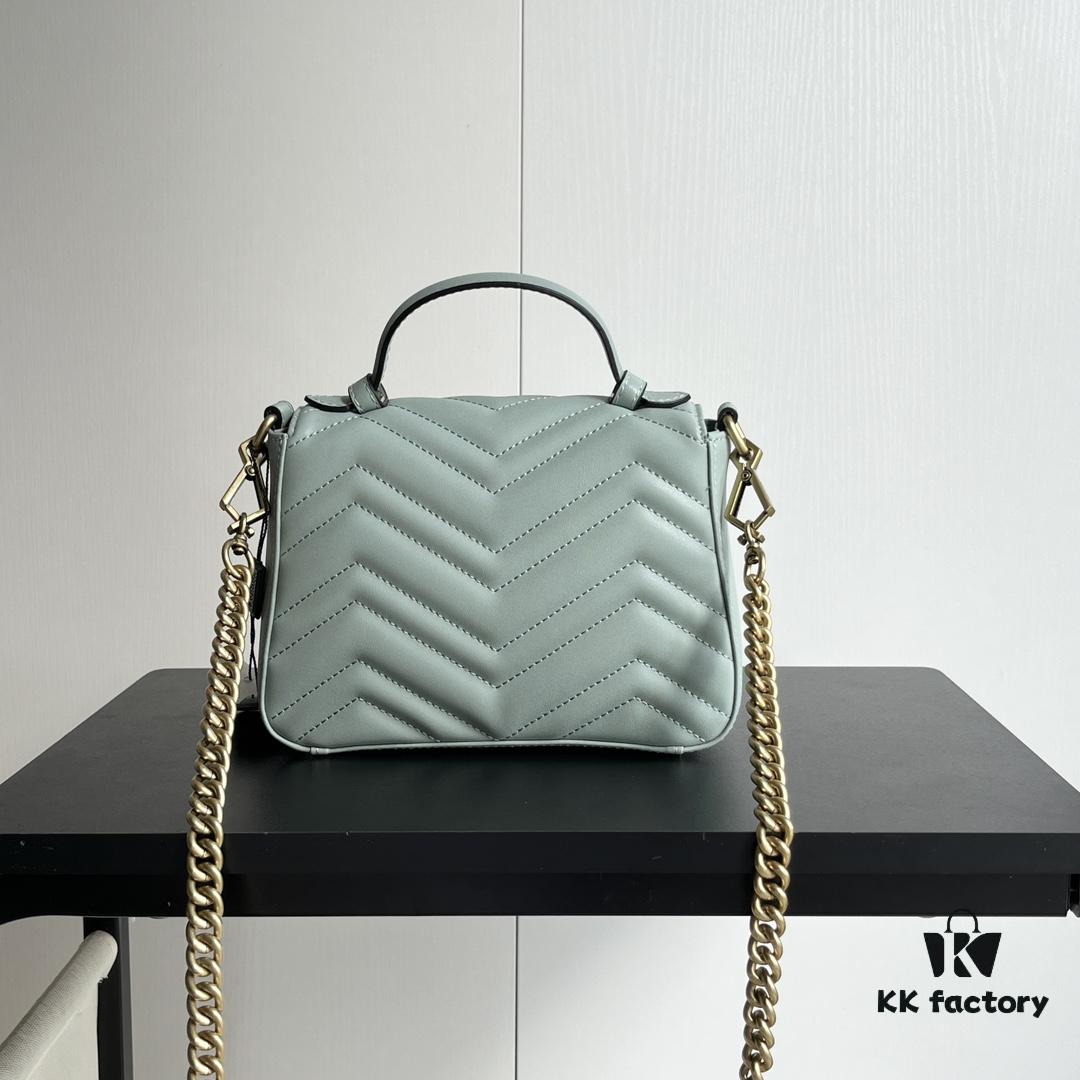 Authentic Shot # GG Marmont Mini Crossbody Bag Model: 583571 Gray-Green Size: 21*15.5*8cm