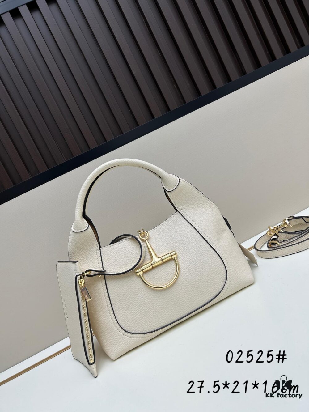 New Arrival with Gift Box 🎁, Gucci Softbit Leather Handheld or Crossbody Bag