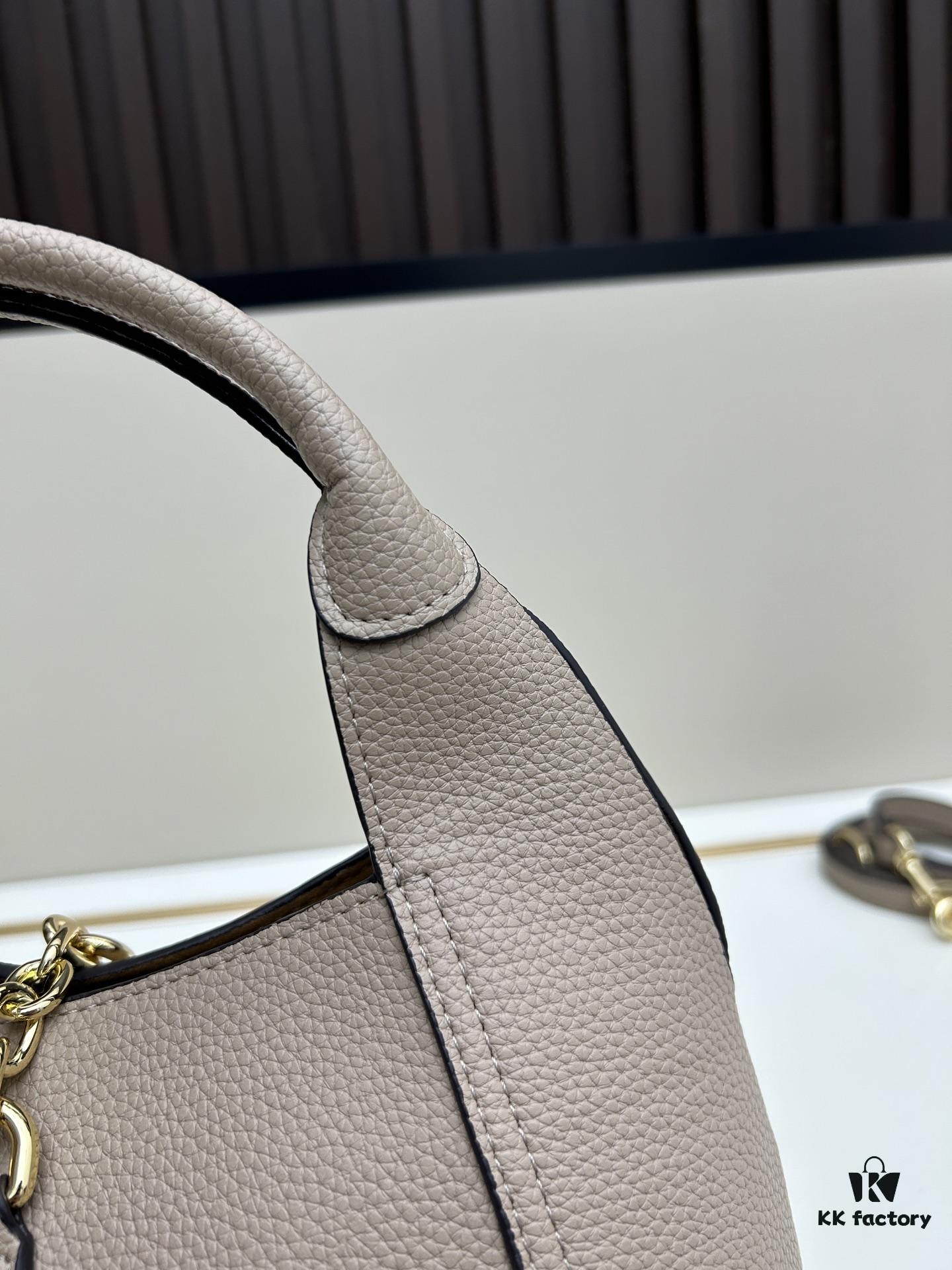 New Arrival with Gift Box 🎁 Gucci Softbit Leather Collection Handheld or Crossbody Bag