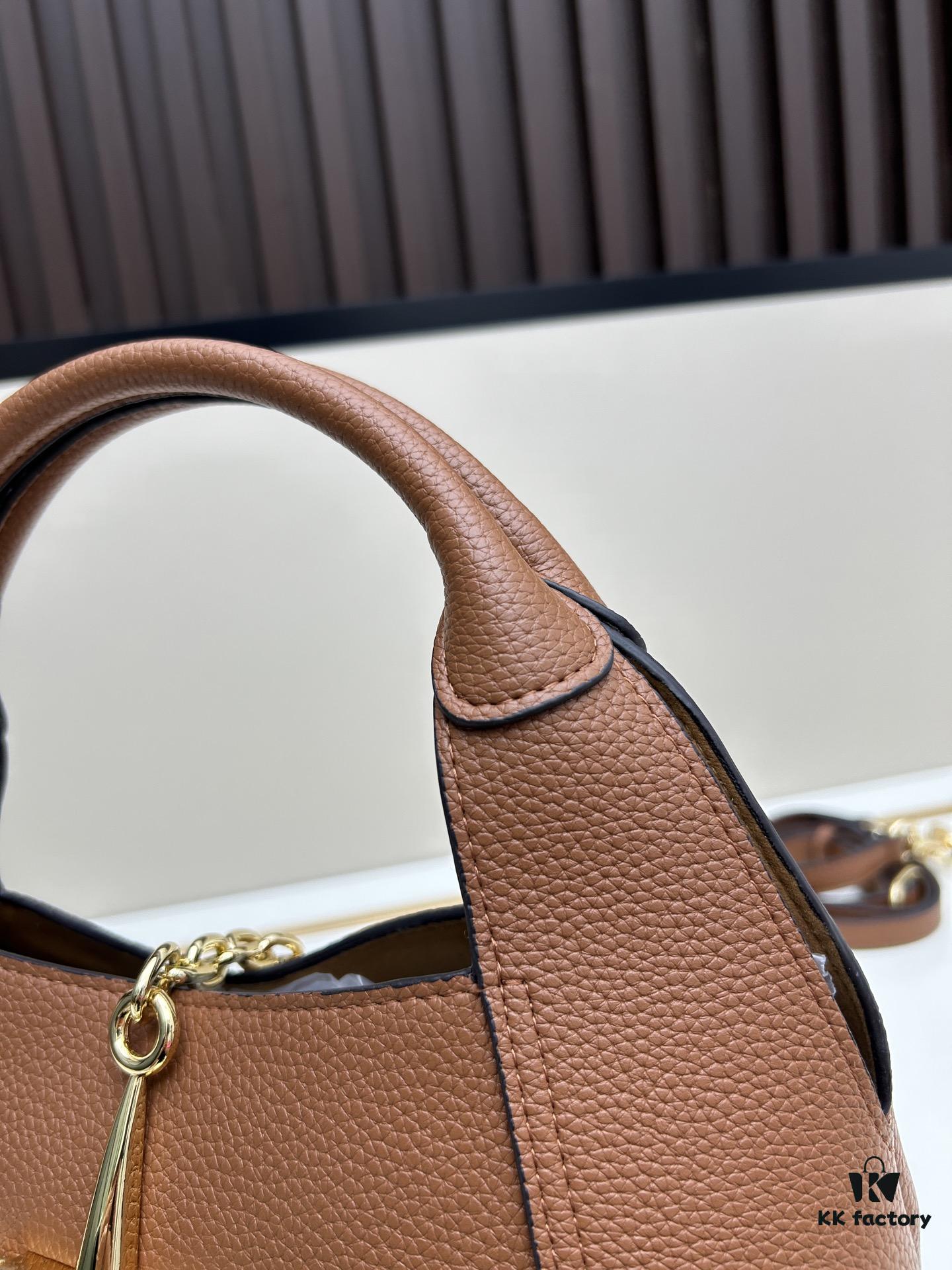 New Arrival with Gift Box 🎁, Gucci Softbit Leather Handbag or Crossbody Bag