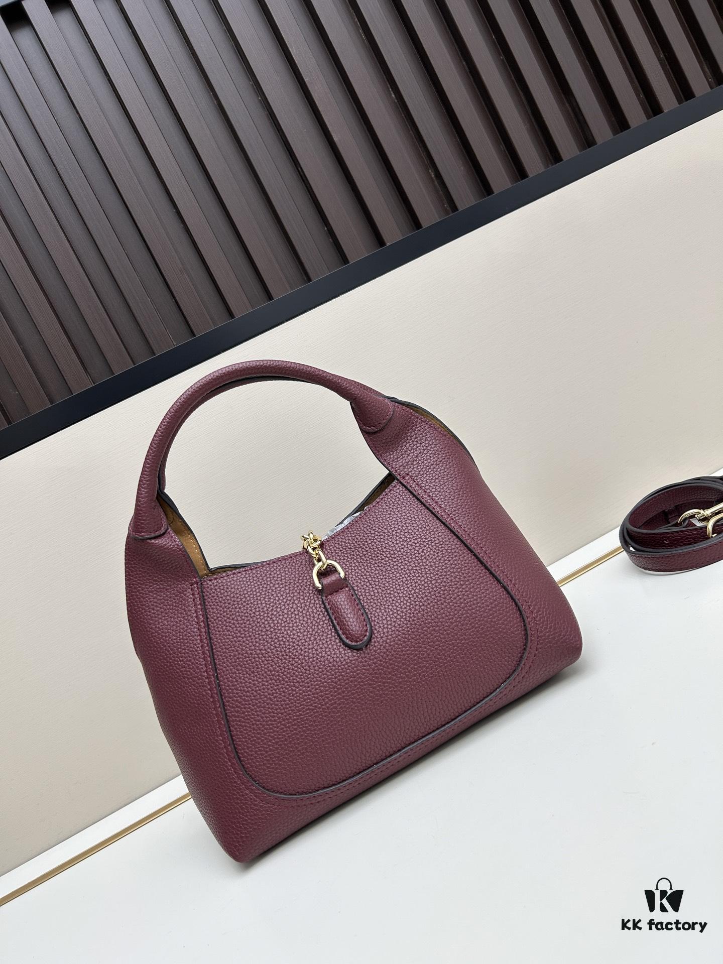 New Arrival with Gift Box 🎁 Gucci Softbit Leather Handheld or Crossbody Bag