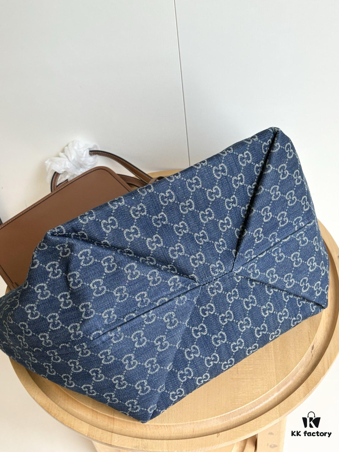 Gucci Totissima Large Tote Bag Model 820481 Size 30.5x28x27cm