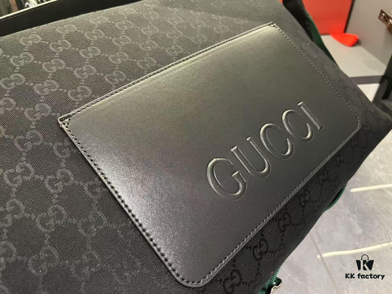 GG 2025 Spring-Summer Collection Men's Crossbody Bag in Beige Original GG Canvas