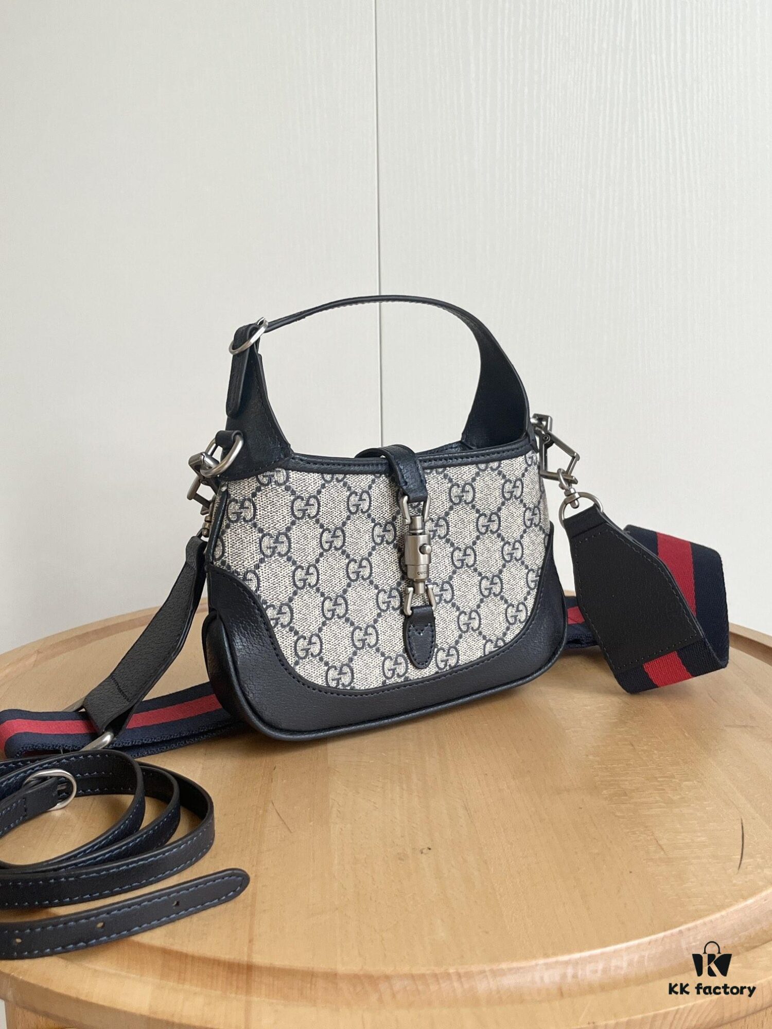 Authentic Shot # (Double Shoulder Strap) - Gucci UN3AG 1294