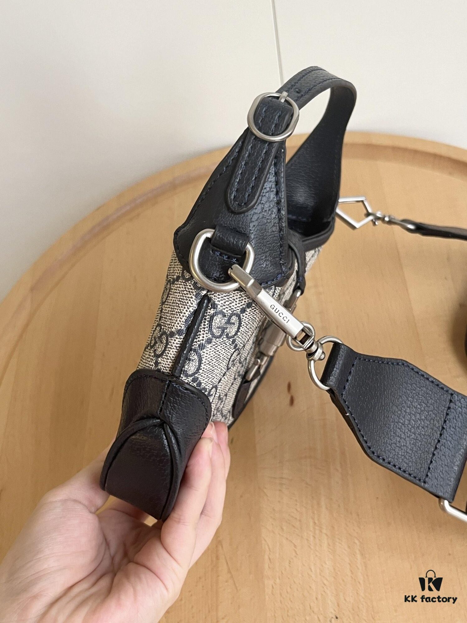 Authentic Shot # (Double Shoulder Strap) - Gucci UN3AG 1294