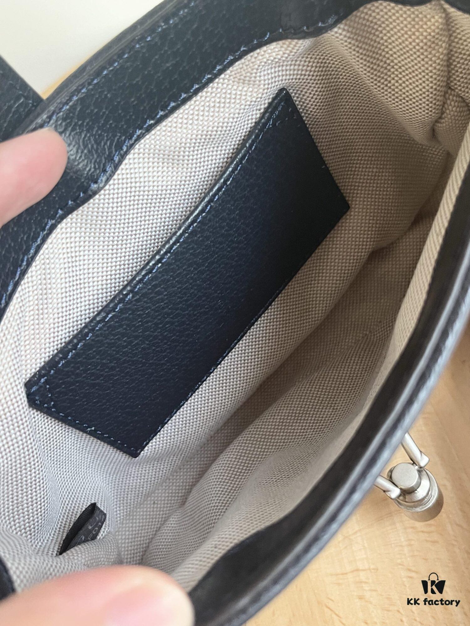 Authentic Shot # (Double Shoulder Strap) - Gucci UN3AG 1294