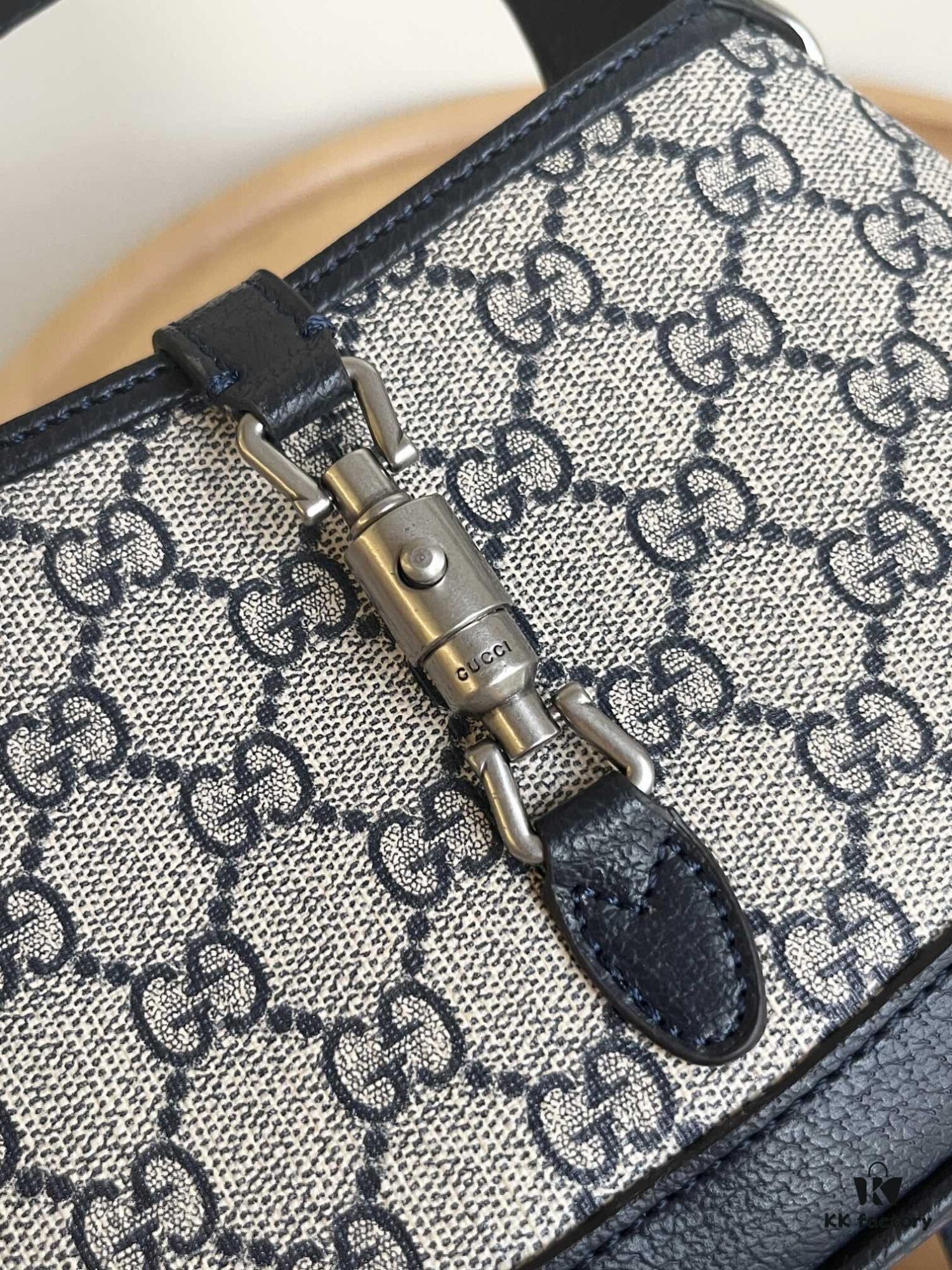 Authentic Shot # (Double Shoulder Strap) - Gucci UN3AG 1294