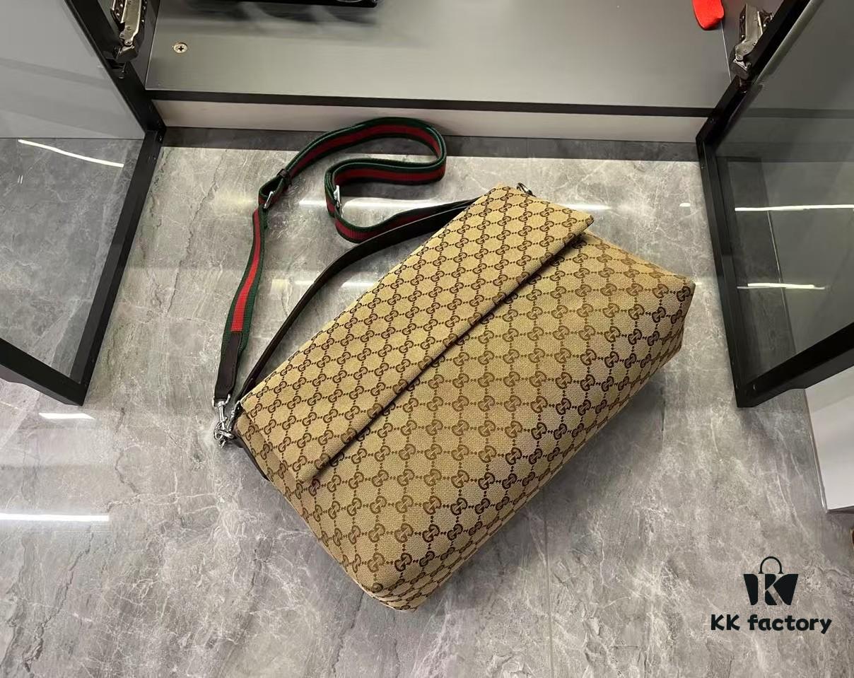 Gucci GG 2025 Spring-Summer Collection Men's Crossbody Bag in Beige Original GG Canvas