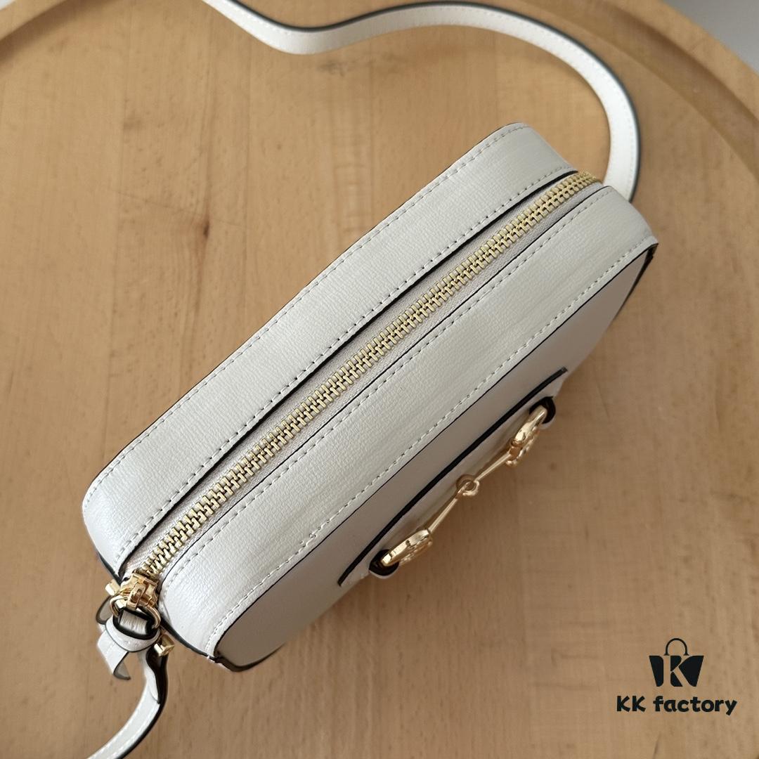 Gucci Horsebit 1955 Camera Bag Toast Shape, Item No: 760196 White Leather, Size: 20×13×6cm
