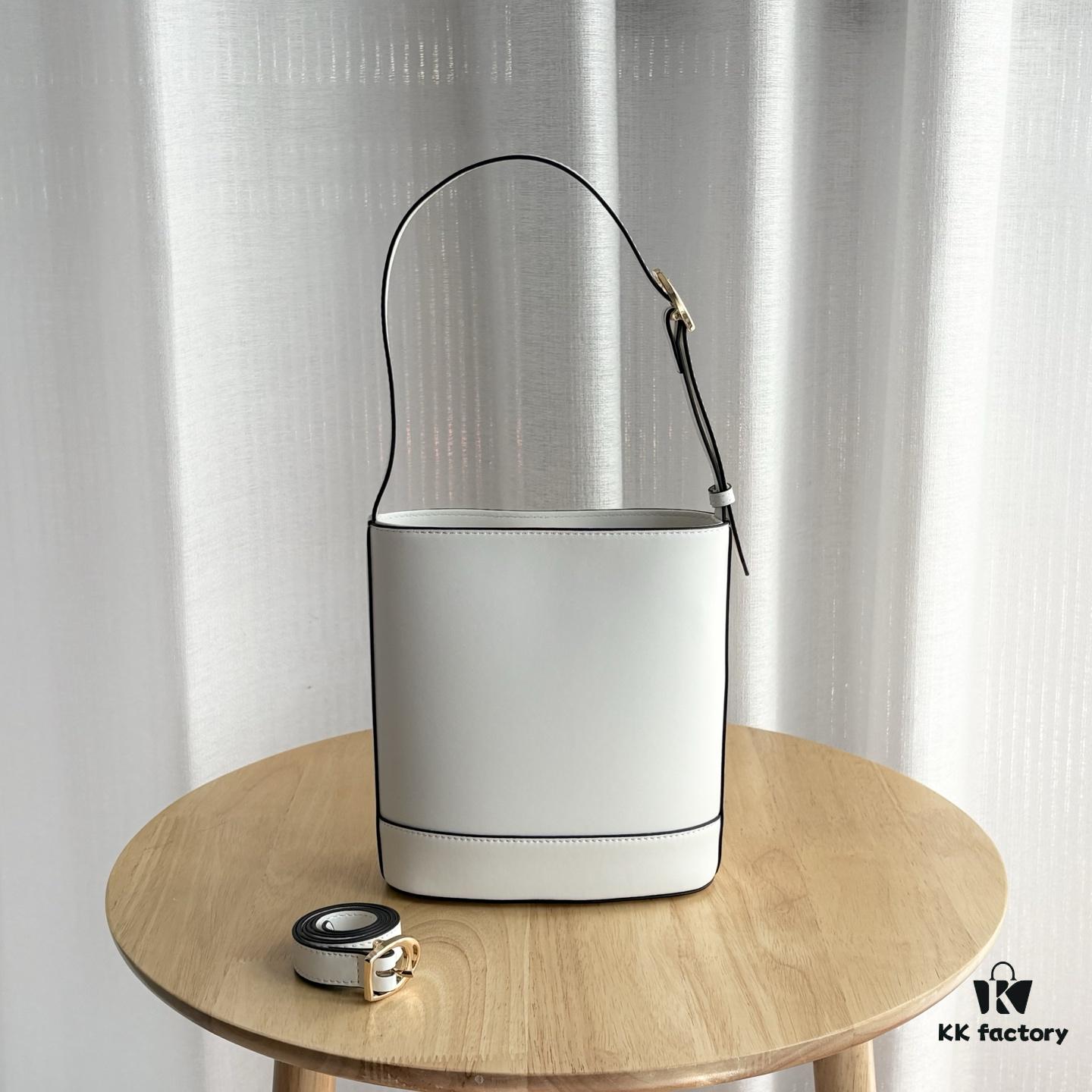 Gucci 73 Series Bucket Bag - Model 833665 - Size: 18.5x20x8.5cm