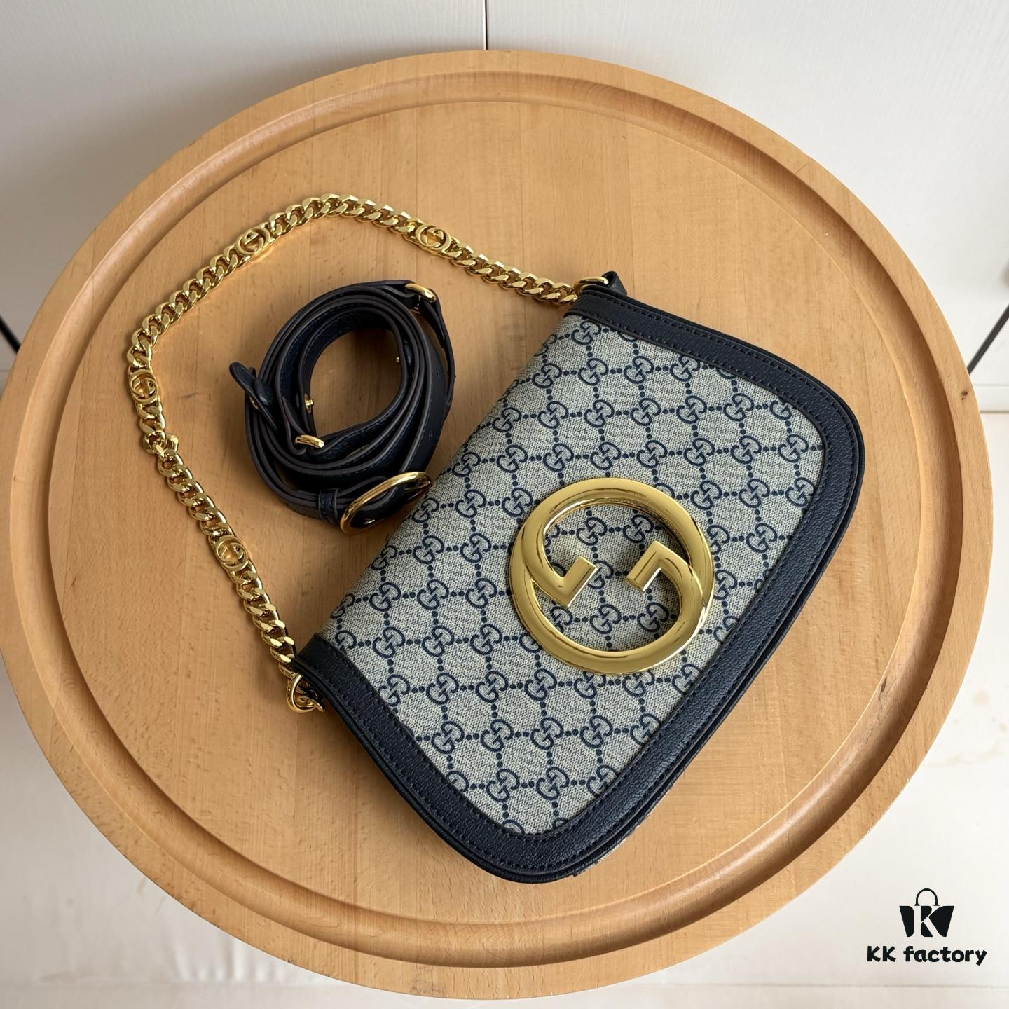 Blondie Series Shoulder Bag in Canvas