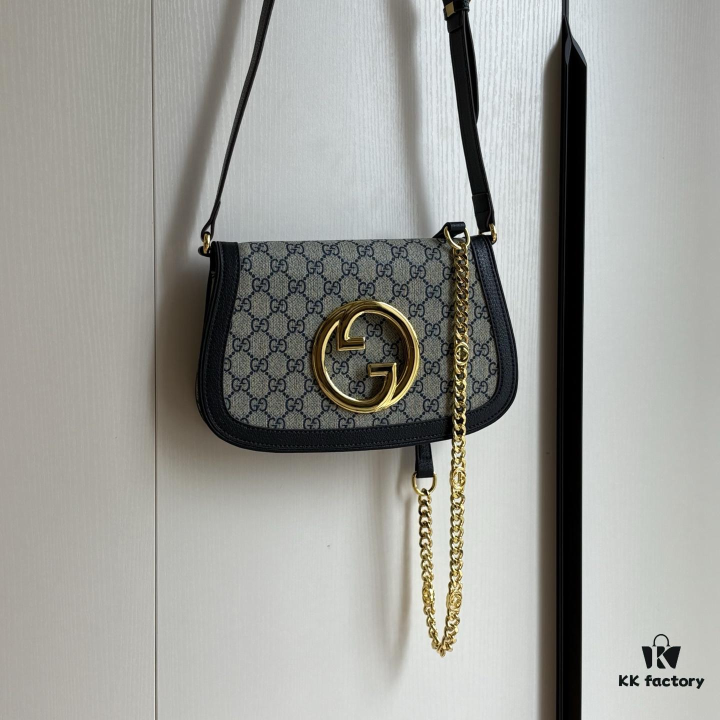 Blondie Series Shoulder Bag in Canvas