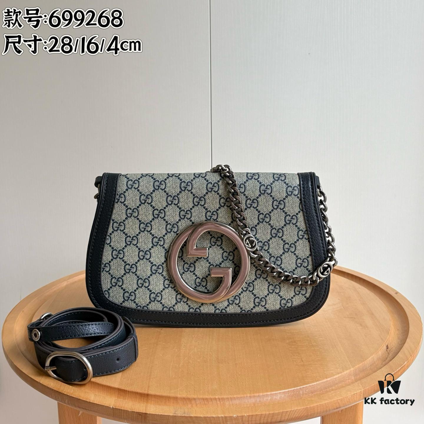 Blondie Series Shoulder Bag in Canvas