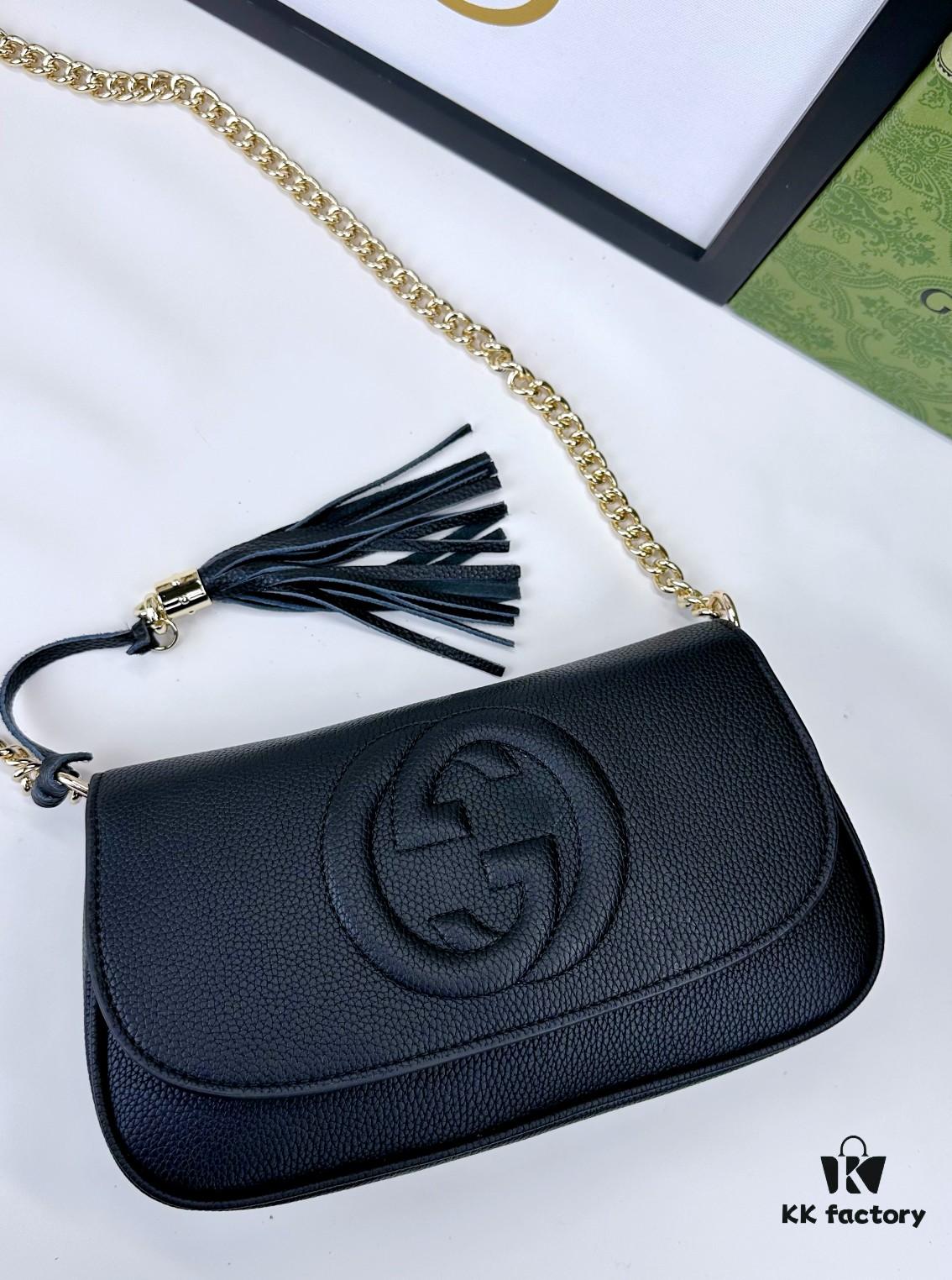 Irresistible Gucci GG Marmont Bag – Elegant and Compact Design, Must-Have for Fashion Enthusiasts
