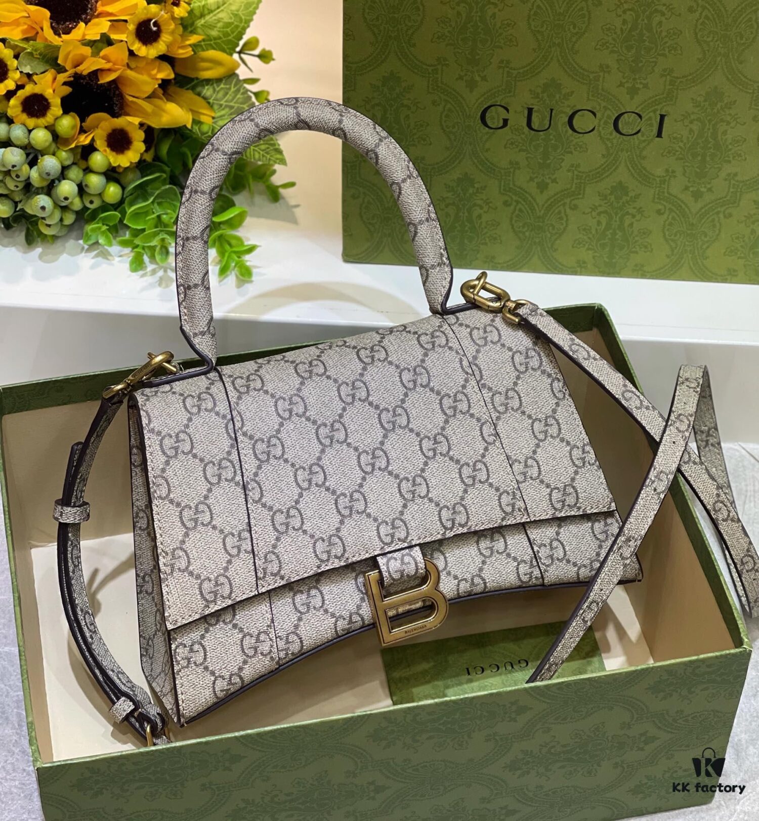 🔥GUCCI × BALENCIAGA Hourglass Bag