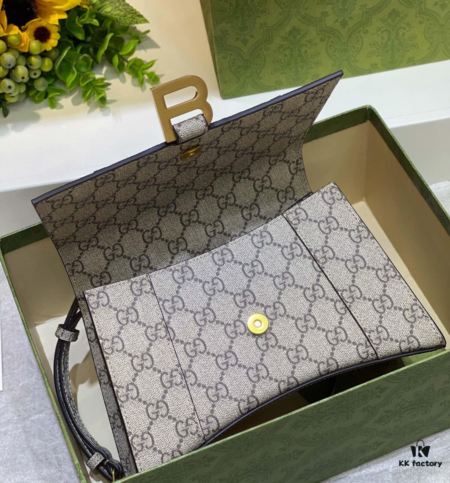 🔥GUCCI × BALENCIAGA Hourglass Bag