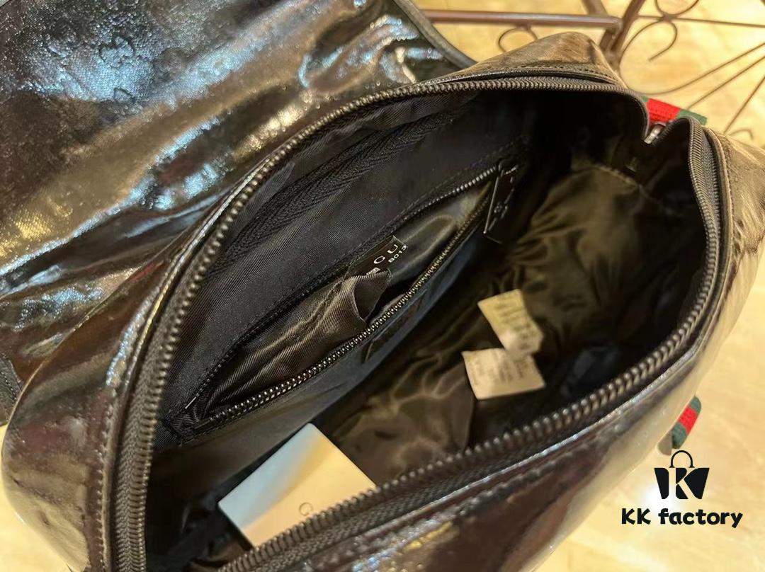 GG Messenger Bag in Beige and Ebony GG Supreme Canvas