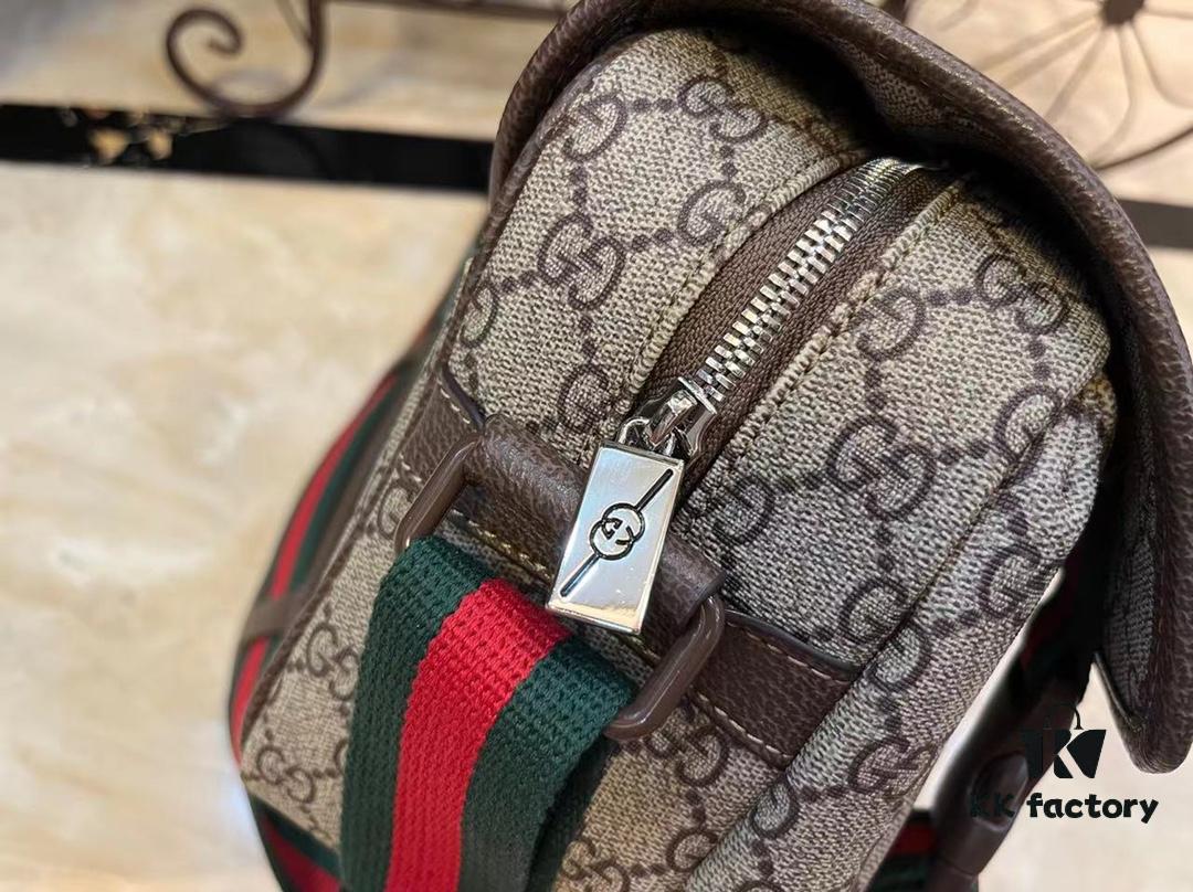 GG Messenger Bag in Beige and Ebony GG Supreme Canvas