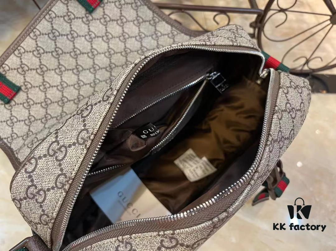 GG Messenger Bag in Beige and Ebony GG Supreme Canvas