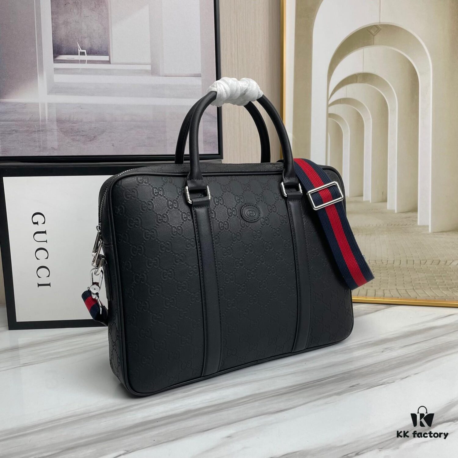 Briefcase Model 7019-1# Black Full-Grain High-End Cowhide Leather - Top-Quality Original GUCCI Counter Style, Elegant and Fashionable