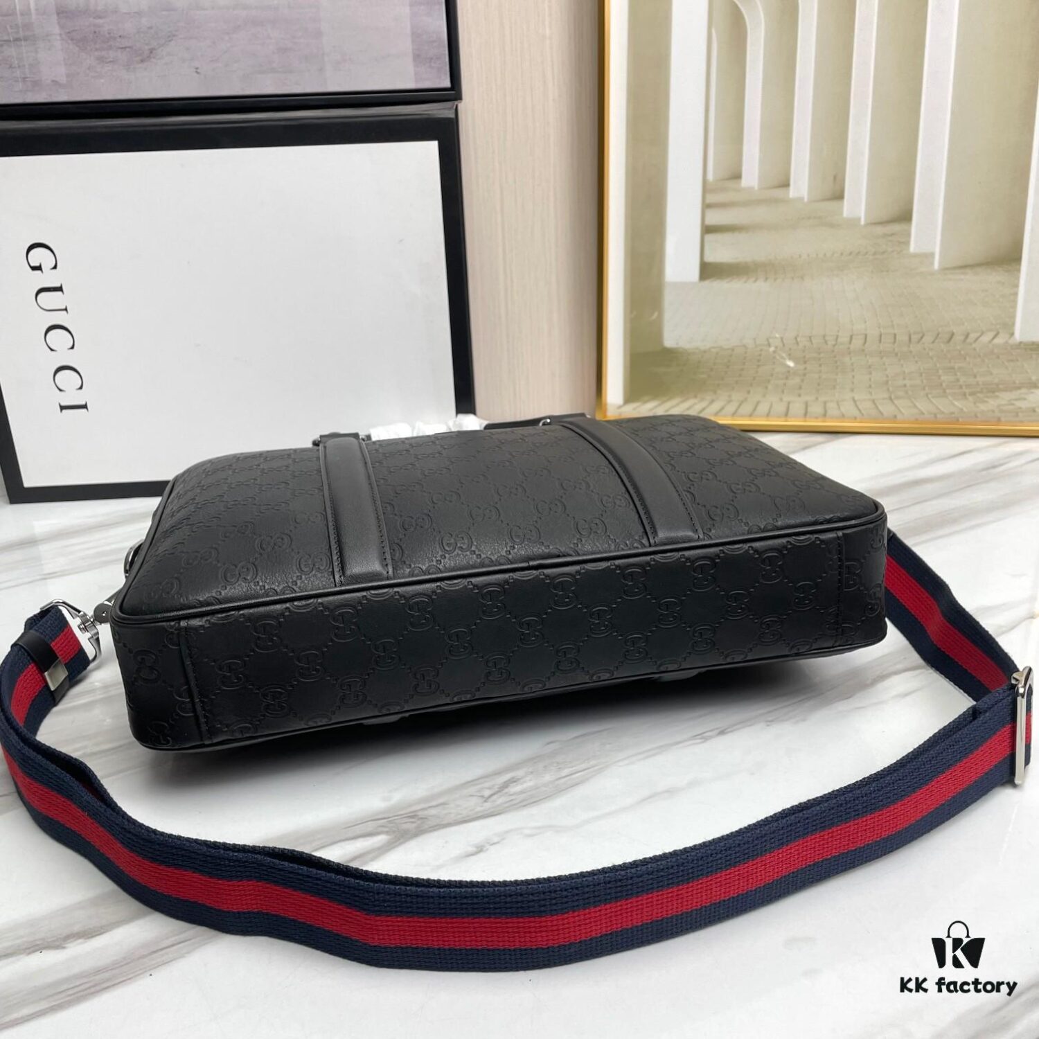 Briefcase Model 7019-1# Black Full-Grain High-End Cowhide Leather - Top-Quality Original GUCCI Counter Style, Elegant and Fashionable