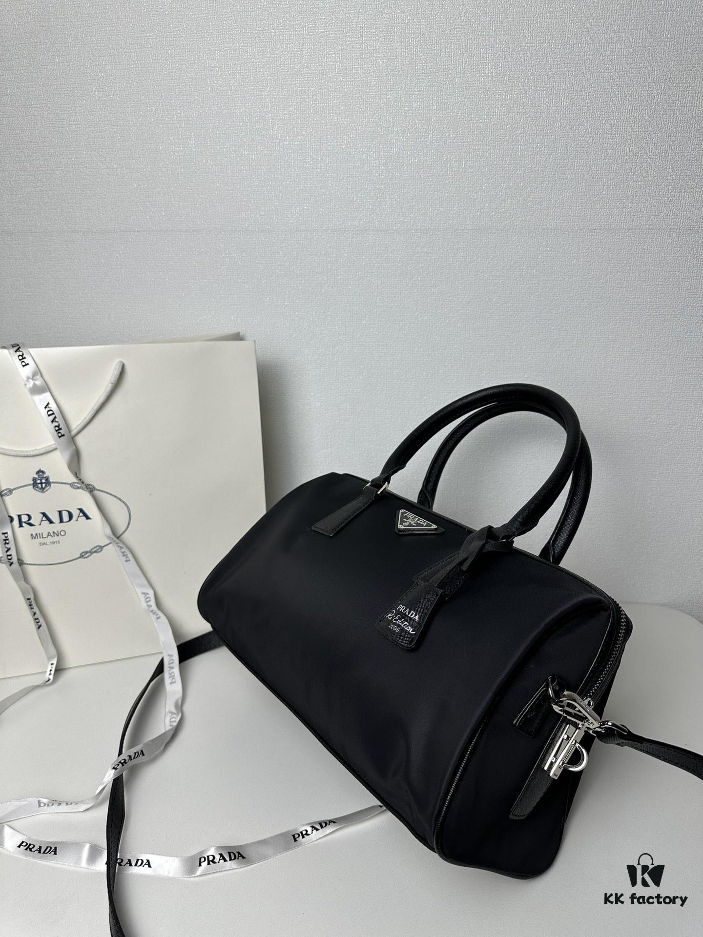 Gucci New Boston Pillow Bag 31*19*16cm, Original Hardware Logo, Large Capacity, Stylish and Versatile Everyday Essential