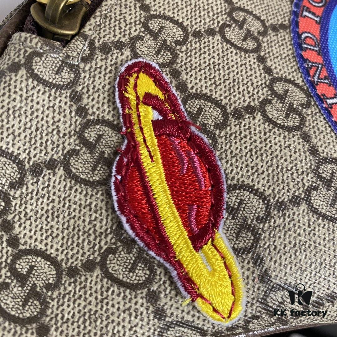 Authentic Photo # Model: 529711 Embroidered Tiger Dimensions: 28x18x8cm. GG Ophidia Always Draws Inspiration from Travel with Various Fashionable Embroideries Such as Planet Motifs and Vintage-style Details, Retro Airmail-style Piping, and Classic Gucci Logo from the Archive Design Fanny Pack ✅ Waist Bag ✅