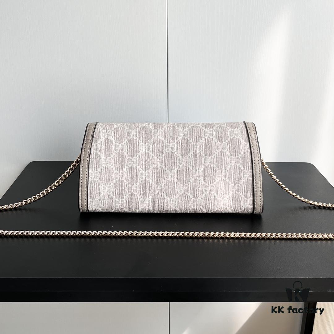 Authentic Gucci Blondie Vintage Bag Model 725215 with Box, Size 21x10.5cm