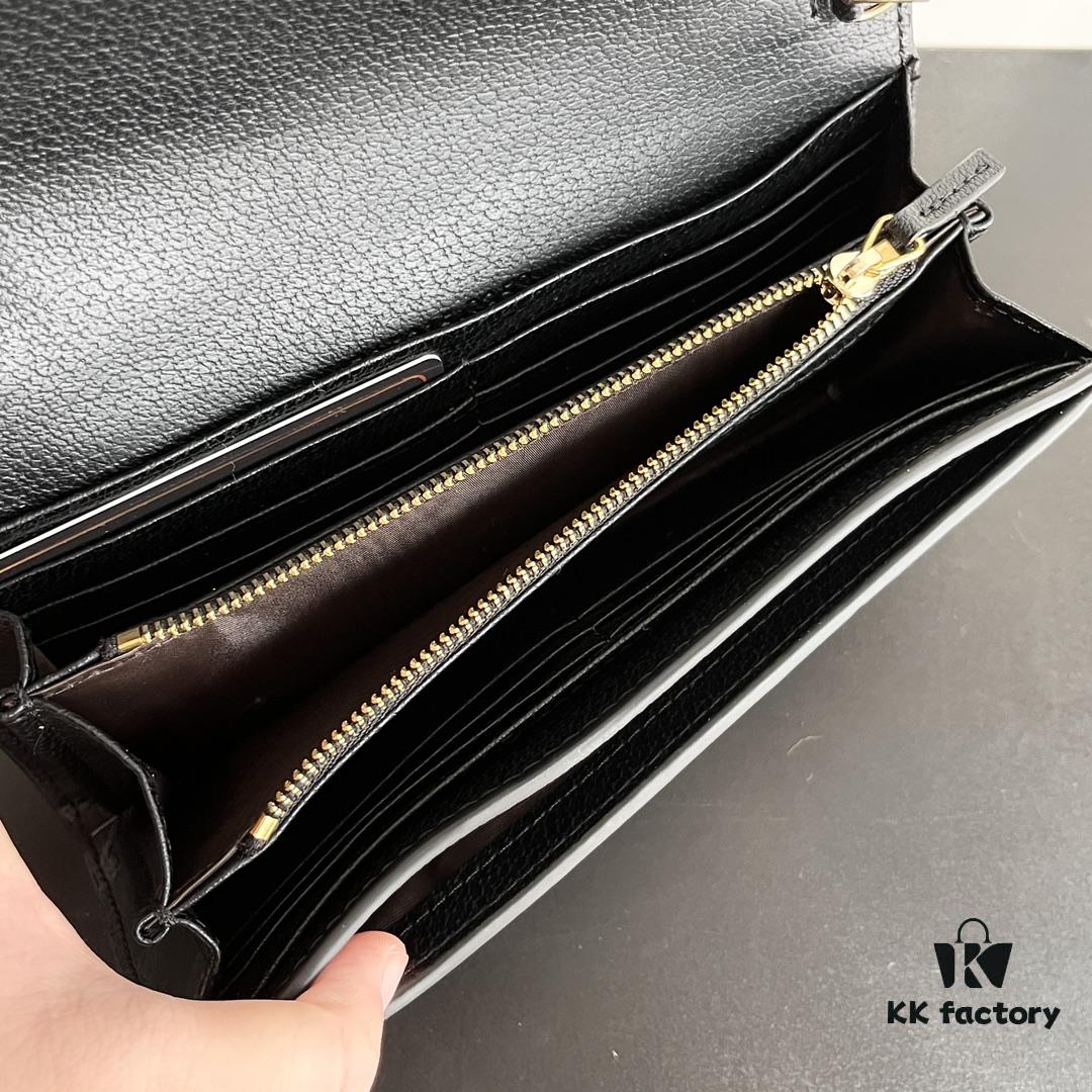 Authentic Gucci Blondie Bag 725215 with Box, Size: 21x10.5cm