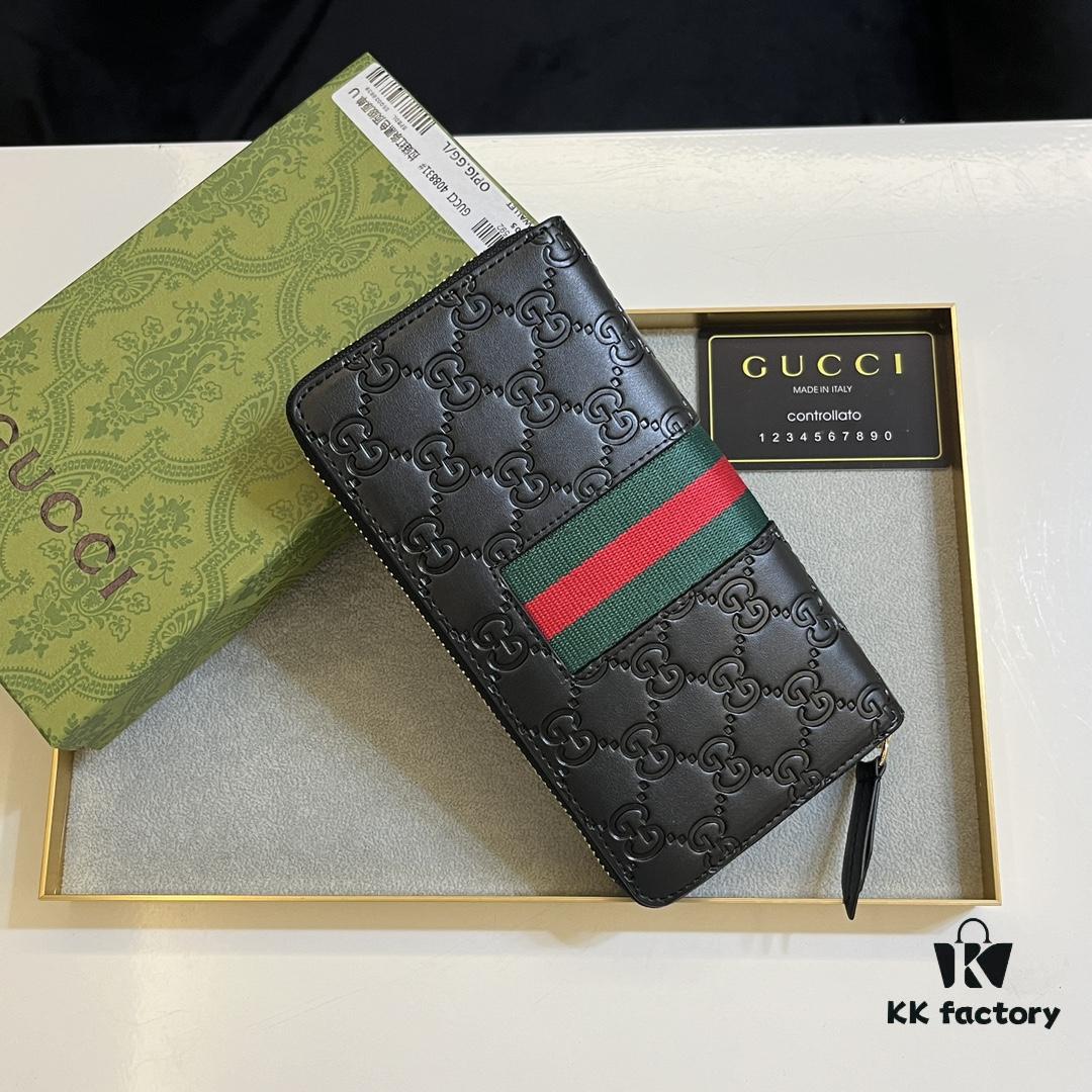 Gucci GG Supreme Canvas Zip-Around Wallet