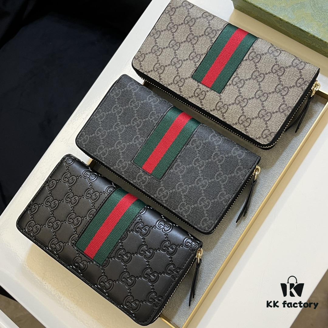 Gucci GG Supreme Canvas Zip-Around Wallet