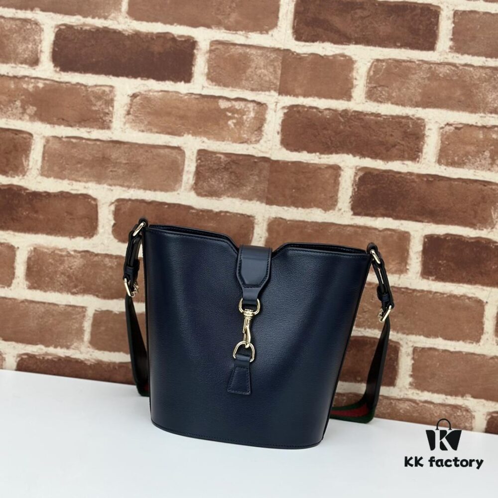 GUCCI New Arrival Cabinet Quality, Top Original Single Product, Real Item Photography, Model Number: 782908 Deep Blue, Size: W18.5xH20.5xD12.5cm, In Stock for Immediate Shipment