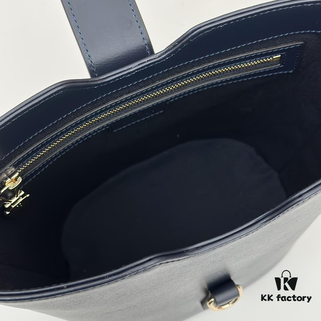 GUCCI New Arrival Cabinet Quality, Top Original Single Product, Real Item Photography, Model Number: 782908 Deep Blue, Size: W18.5xH20.5xD12.5cm, In Stock for Immediate Shipment