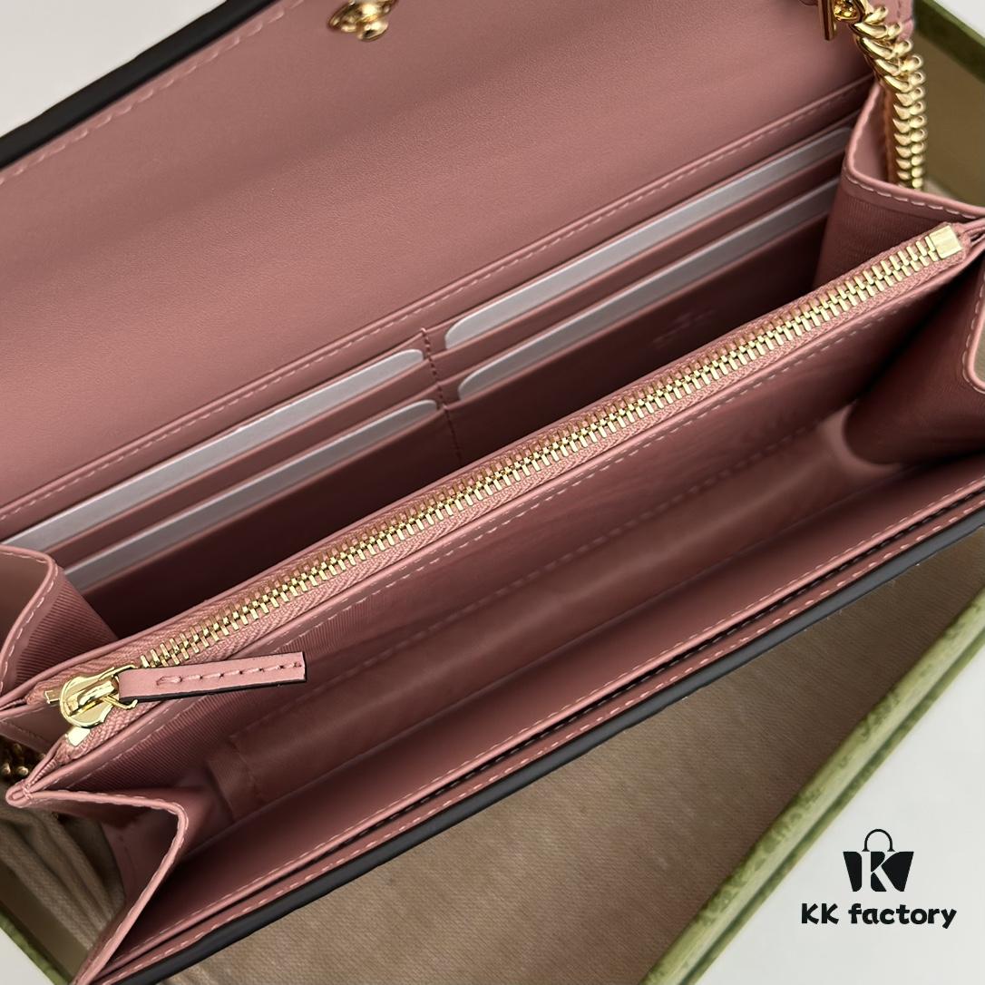 GUCCI Counter Quality, Top Original Single Item, Real Photo! Model No. 781555 Light Pink Embossed, Size: 20cm (W) x 13cm (H) x 6cm (D), In Stock for Immediate Shipment