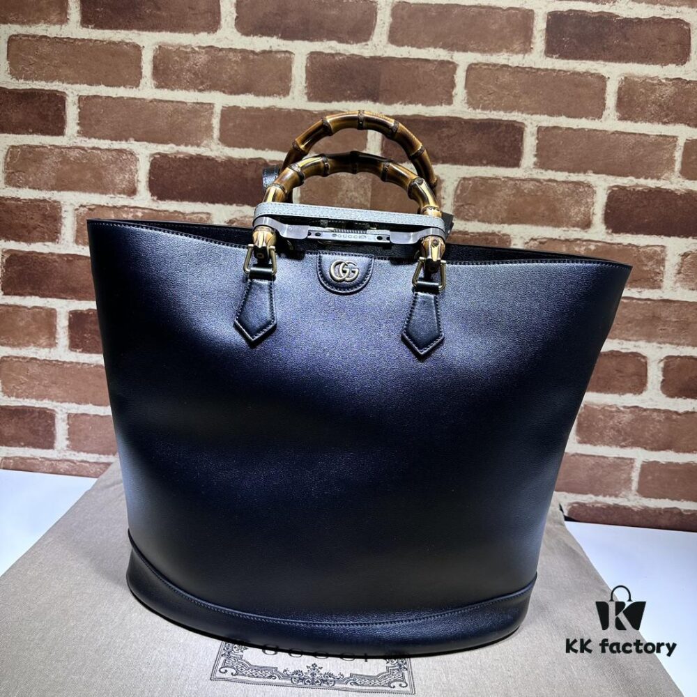 GUCCI High-End Original Order Item, Counter Quality, Real Product Photos! Model No. 746270, Size: 40×34×21 cm