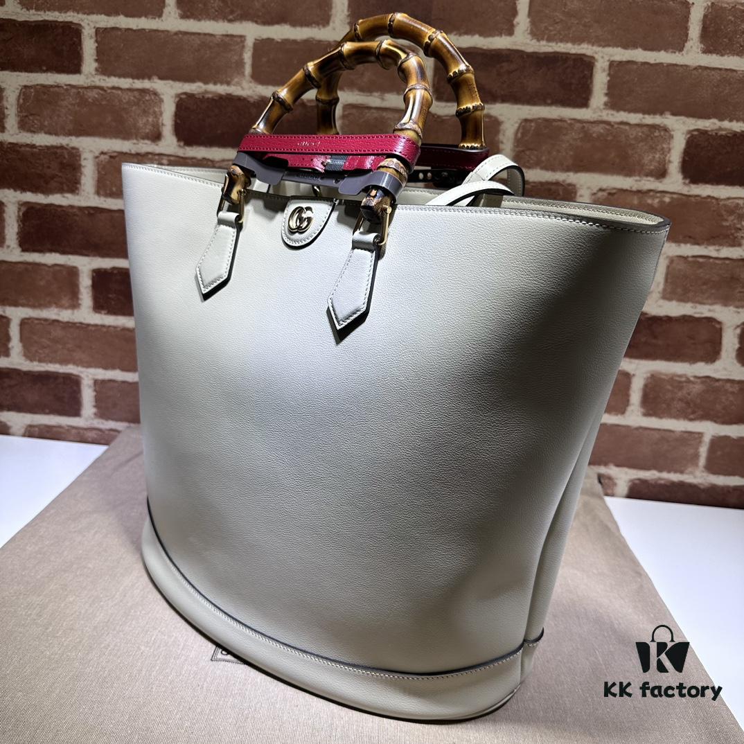 GUCCI High-Quality Original Single Item, Real Photo, Model No. 746270 White, Size: 40 x 34 x 21 cm