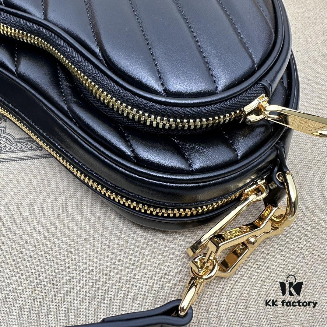 GUCCI New Arrival Cabinet Quality, Top Original Single Piece, Actual Photos! Model No. 751628g, Size: 20cm (W) x 17.5cm (H) x 6.5cm (Side Width), In Stock and Ready to Ship