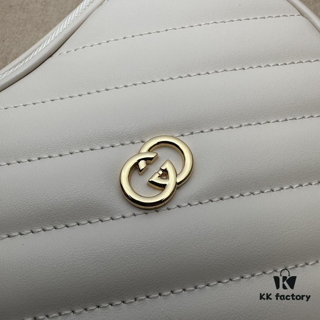 GUCCI New Arrival Cabinet Quality, Top Original Single Item, Actual Photos! Model No. 751628 White, Size: 20cm W x 17.5cm H x 6.5cm Side Width, In Stock for Immediate Shipment