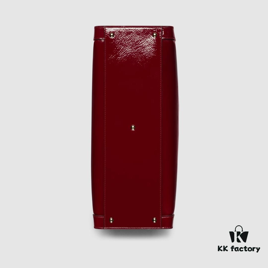 GUCCI New Arrival High-Quality Authentic Stock, Top-Grade Original Order Item, Real Photo, Model No.: 678842 Red Patent Leather with Logo Print, Size: W35 x H30 x D14cm, In Stock for Immediate Shipment