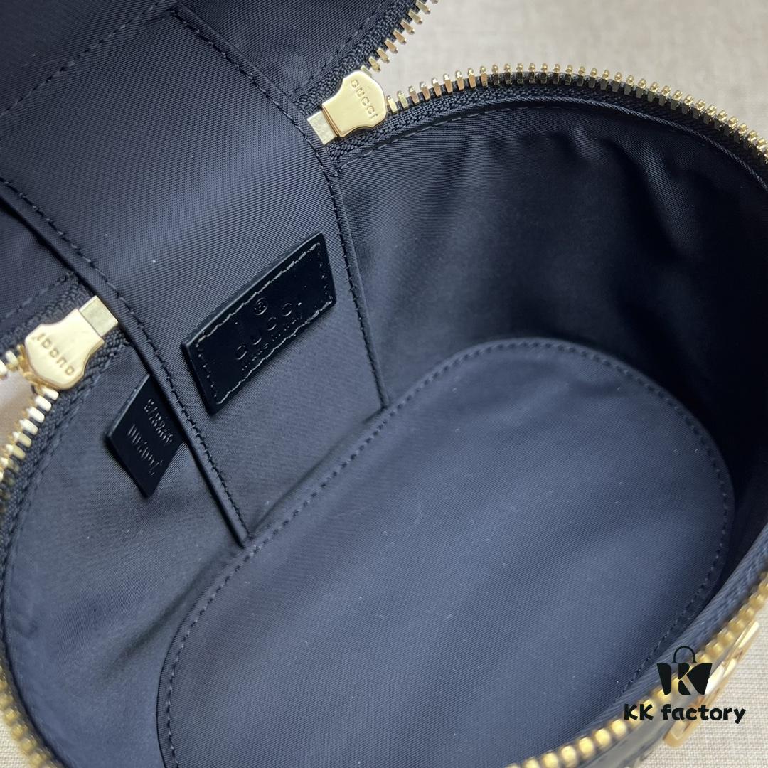 GUCCI New Arrival High-Quality Original Order Item, Real Photo, Model No. 760200g, Size 15.5×13.5×4