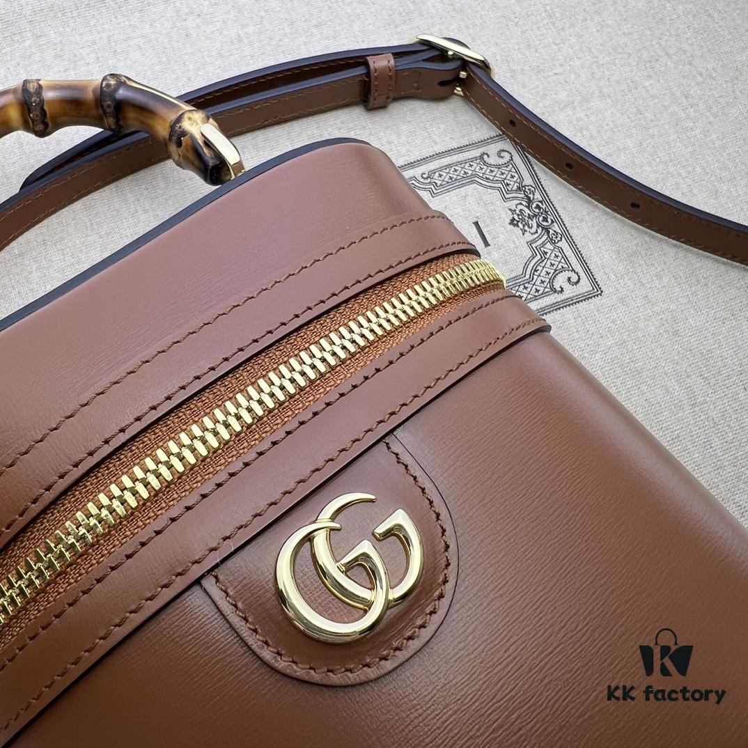 GUCCI New Arrival Cabinet Quality, Top Original Single Item, Real Photo, Model No. 760200 Brown, Size 15.5×13.5×4