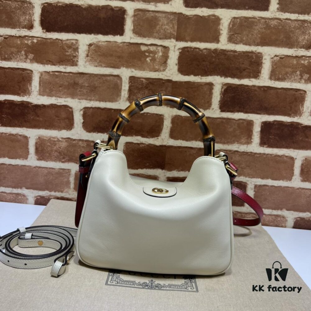 GUCCI Counter Quality, Top Original Single Item, Actual Photos! Model No. 746251 White Leather, Size: 24cm (W) x 15cm (H) x 5cm (Side Width), In Stock for Immediate Shipment