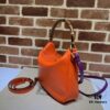 GUCCI New Arrival Cabinet Quality, Top Original Single Item. Actual Product Photos. Model No. 746124 Orange, Dimensions: 30×23×6.5 cm