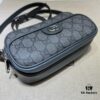 GUCCI New Arrival Cabinet Quality, Top Original Single Item, Actual Photos! Model No. 722557 Gray, Size: 18 x 11 x 6 cm