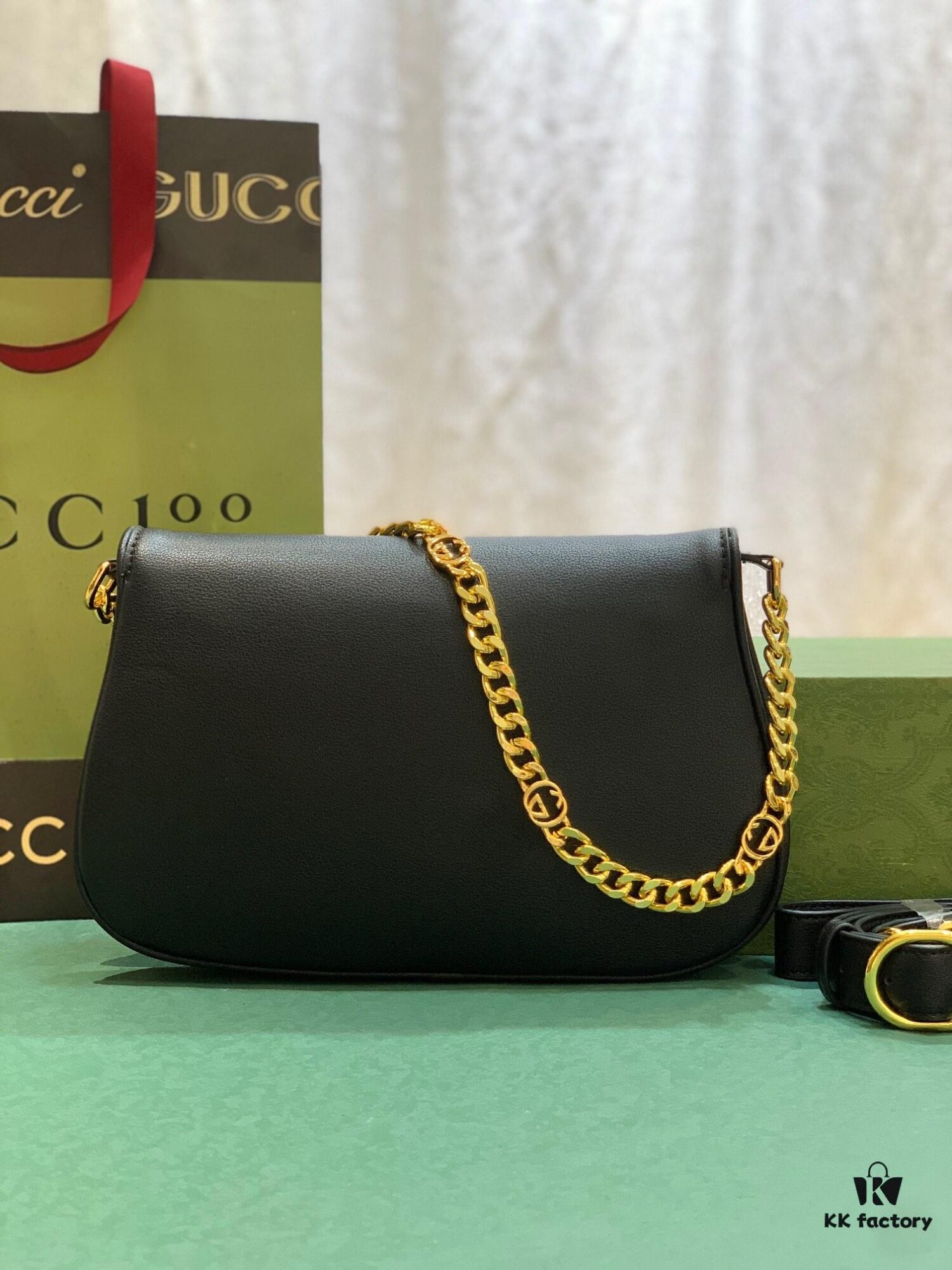 Gucci Blondie Series Big G Interlocking New Arrival