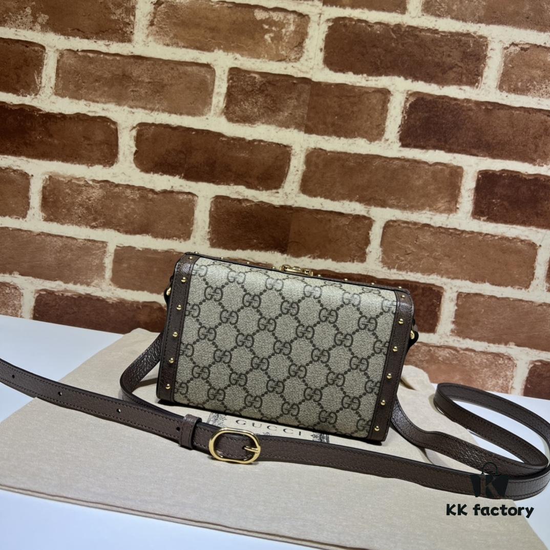 GUCCI New Arrival Cabinet Quality, Top Original Single Item, Actual Photos. Model No. 678460 Coffee Color, Dimensions 18.5×10.5×7.5cm, In Stock Ready to Ship